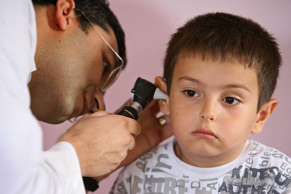 أفضل قطرة لالتهاب الأذن للأطفال